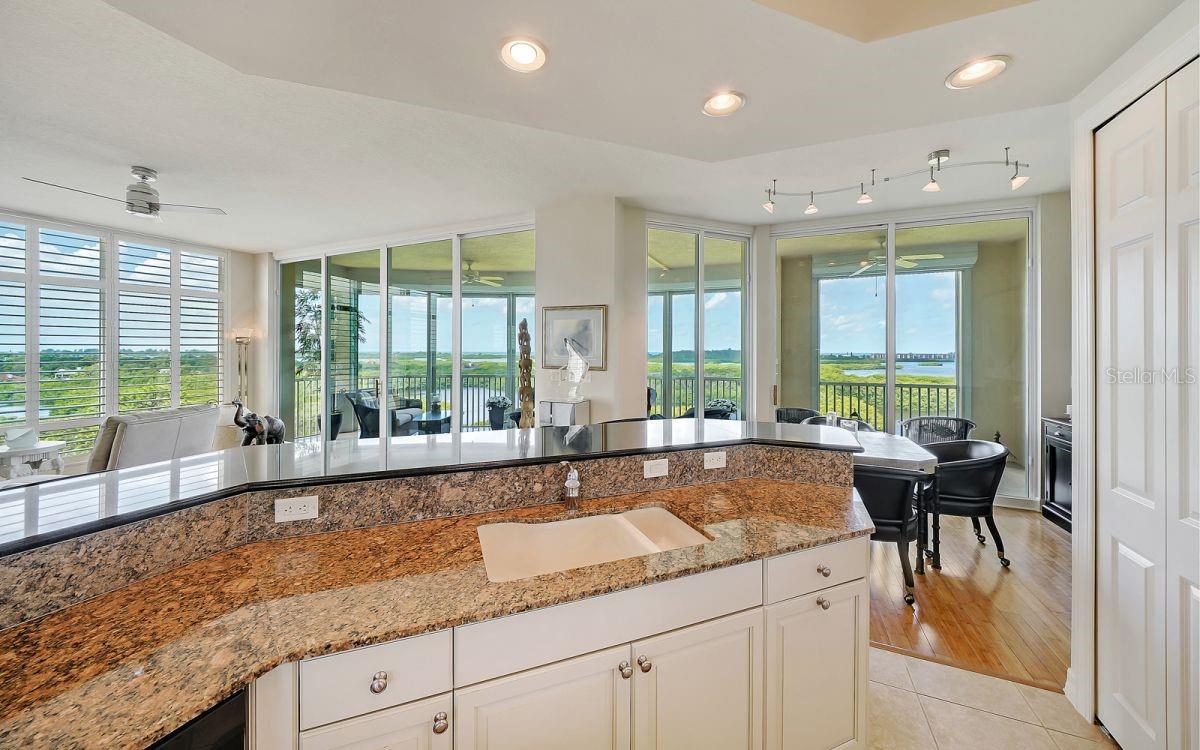393 N POINT RD #801