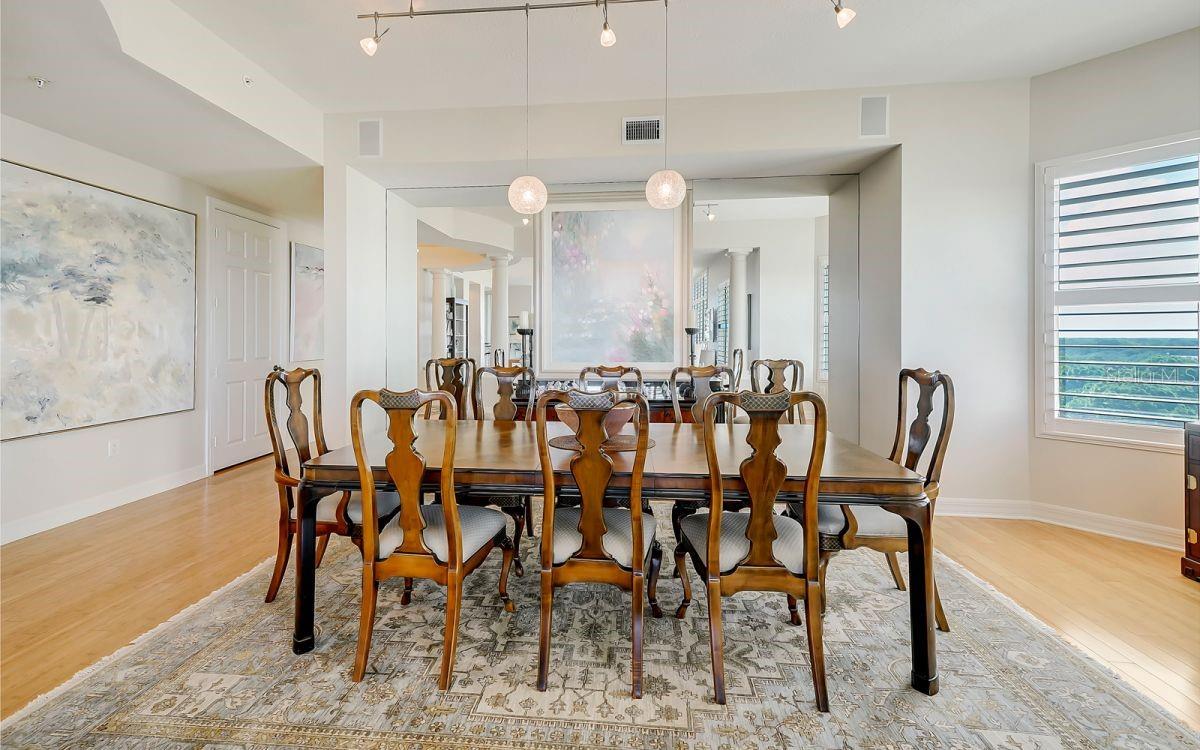393 N POINT RD #801