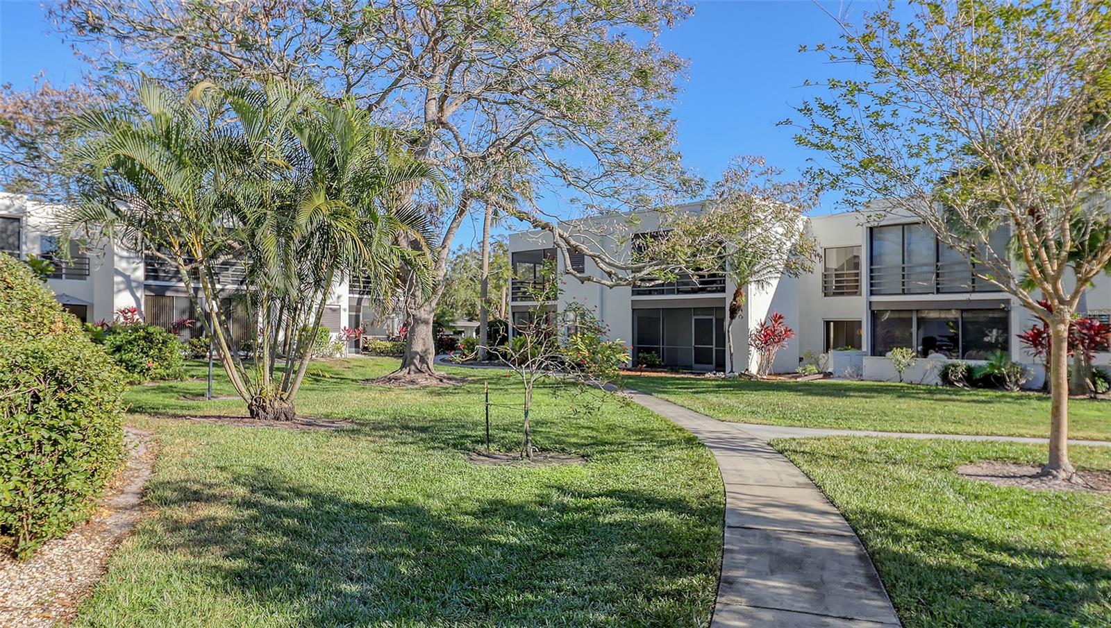 5152 MARSHFIELD LN #117