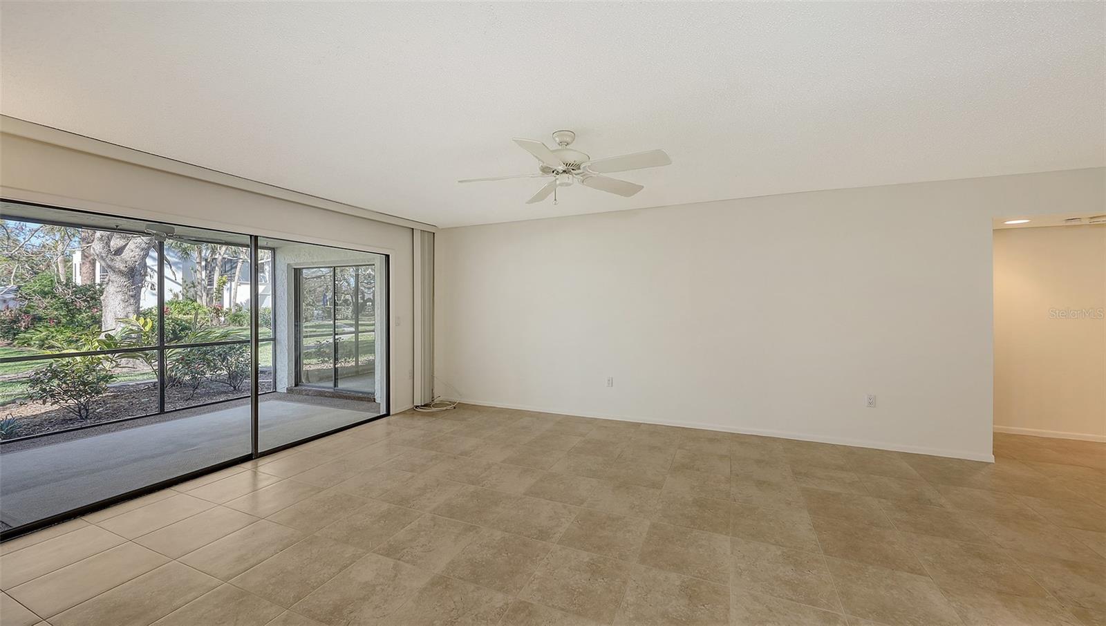 5152 MARSHFIELD LN #117