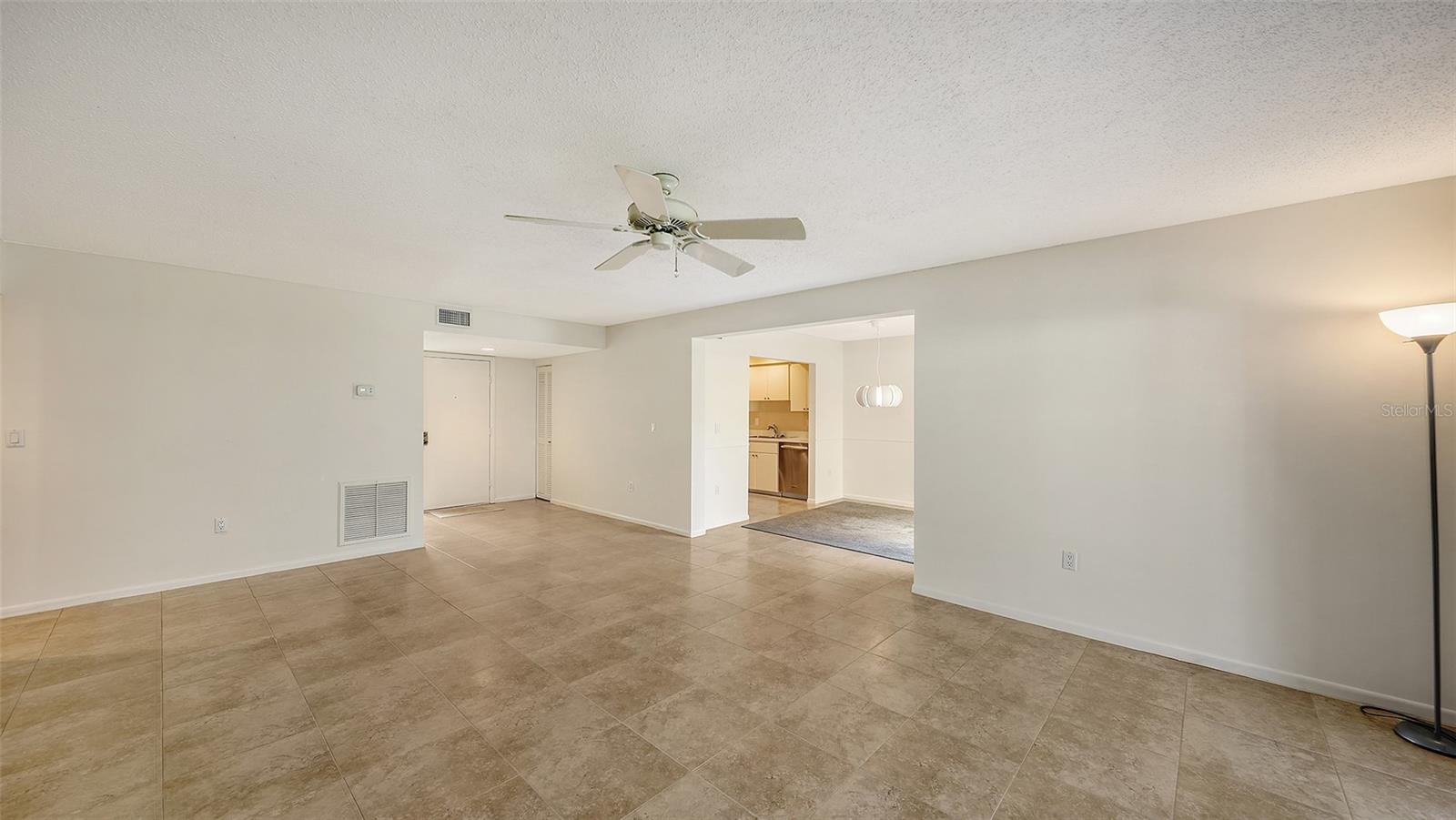 5152 MARSHFIELD LN #117