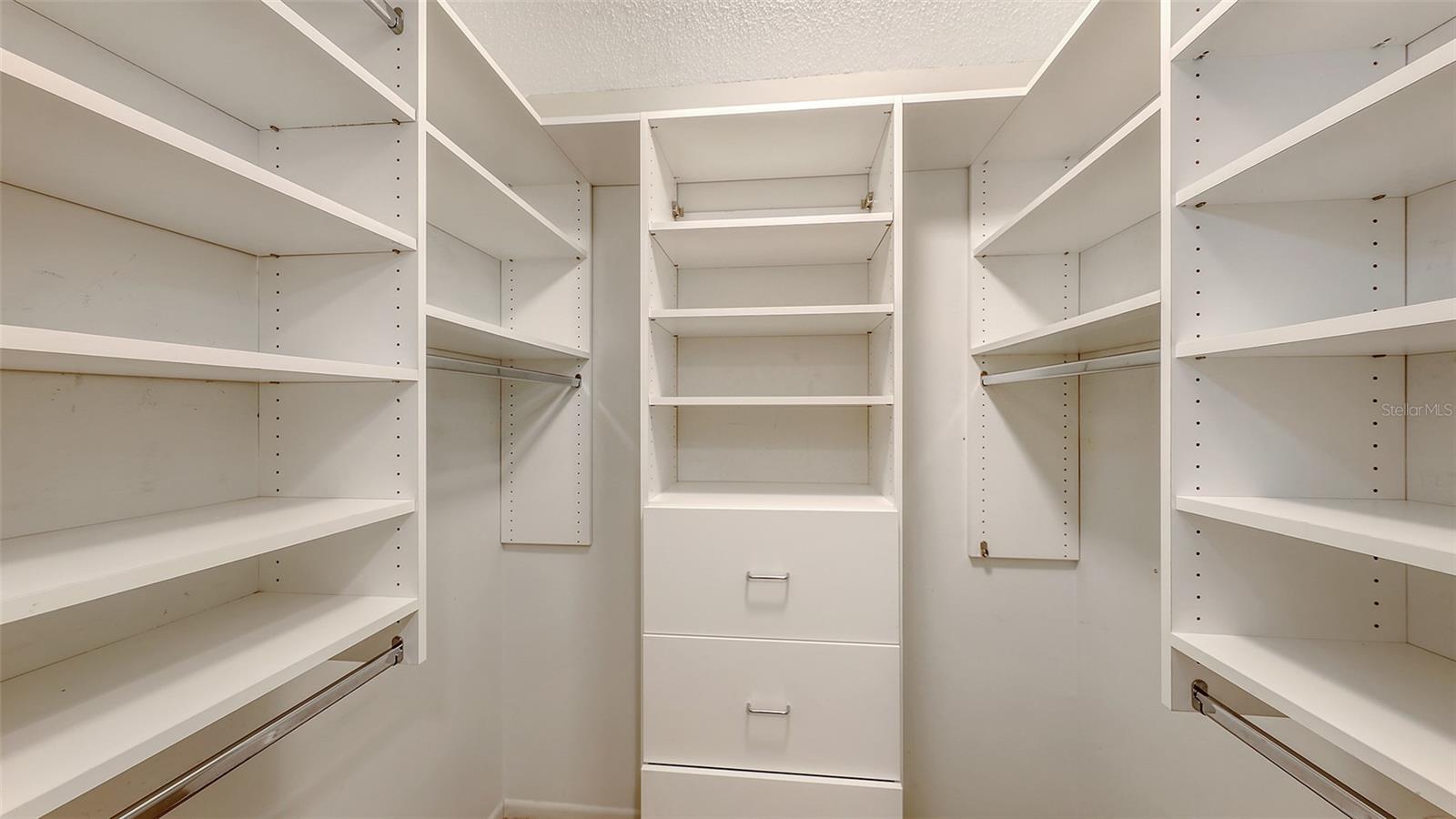 5152 MARSHFIELD LN #117