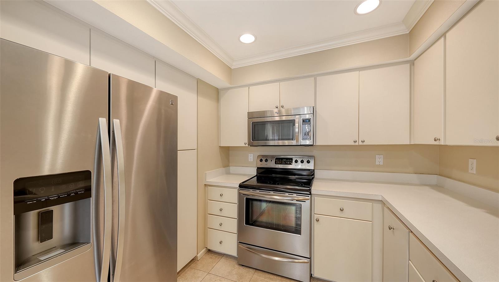 5152 MARSHFIELD LN #117