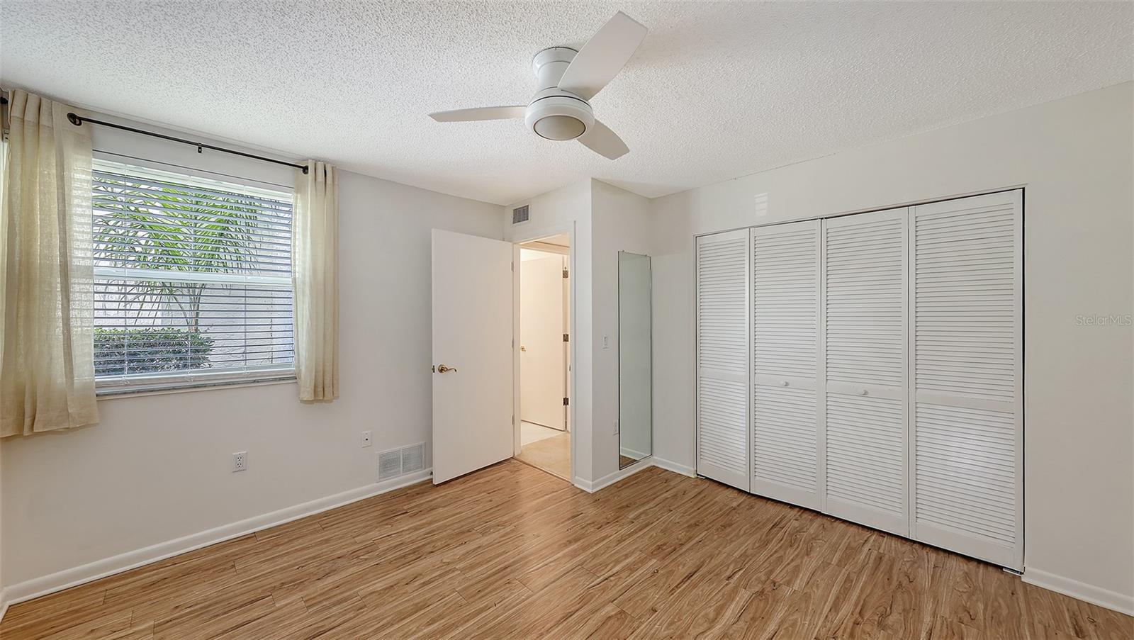 5152 MARSHFIELD LN #117