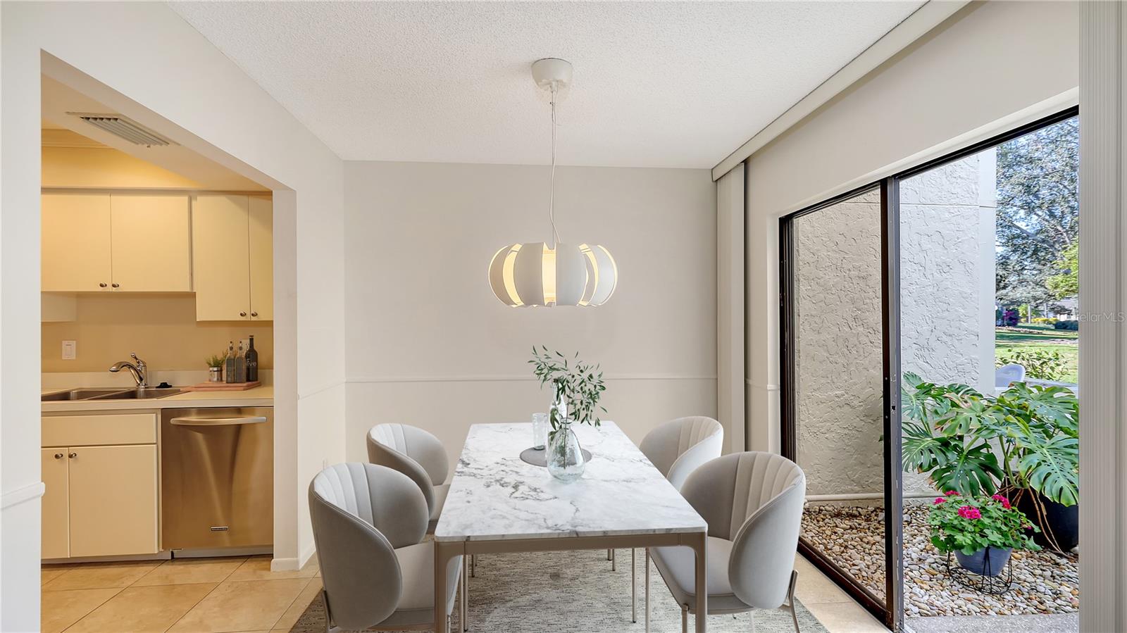 5152 MARSHFIELD LN #117