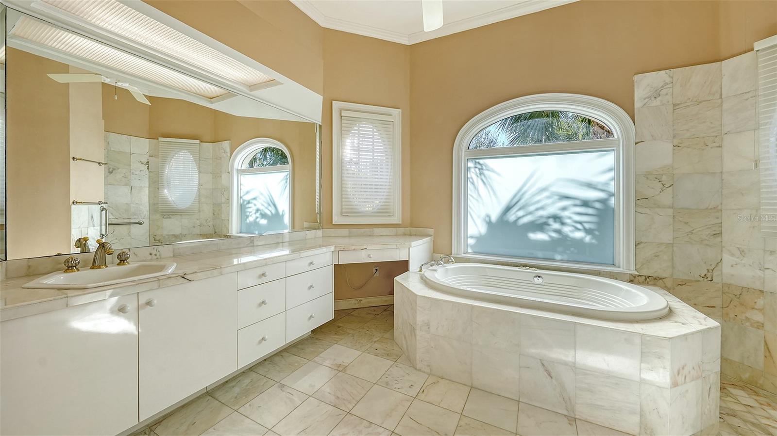 282 SHELL MIDDEN CT