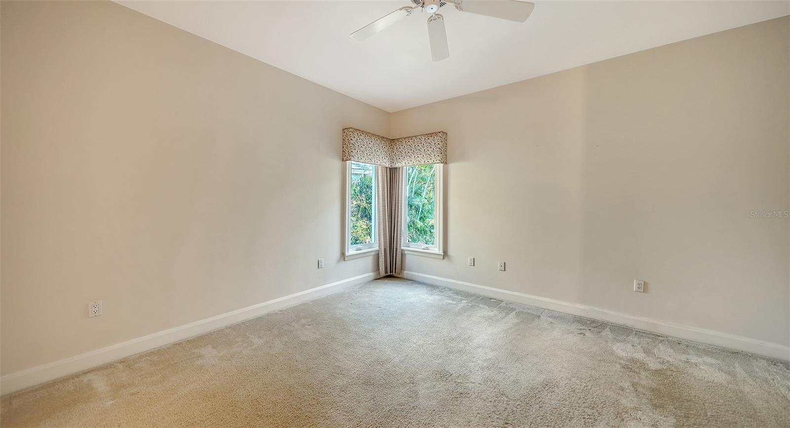 282 SHELL MIDDEN CT