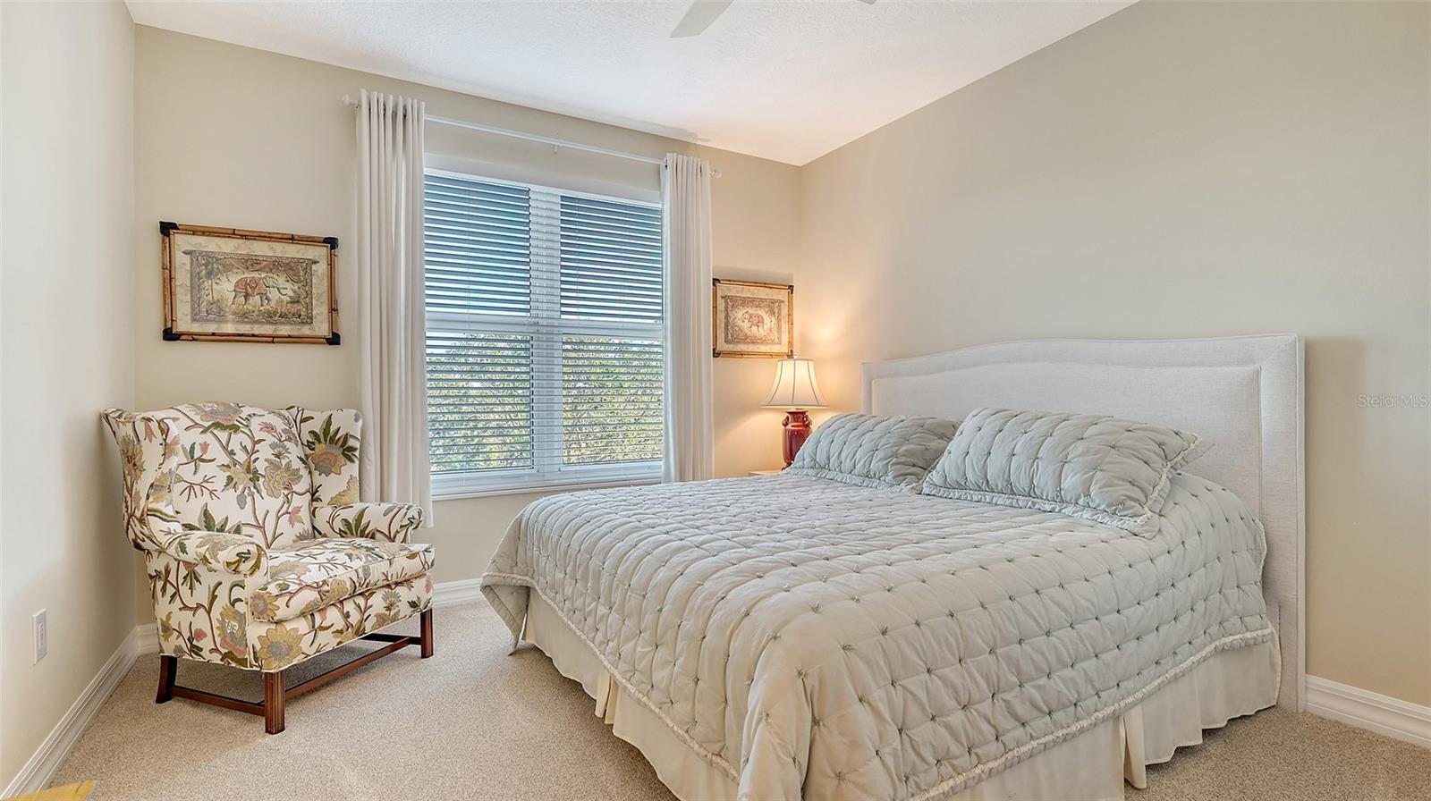 401 N POINT RD #401