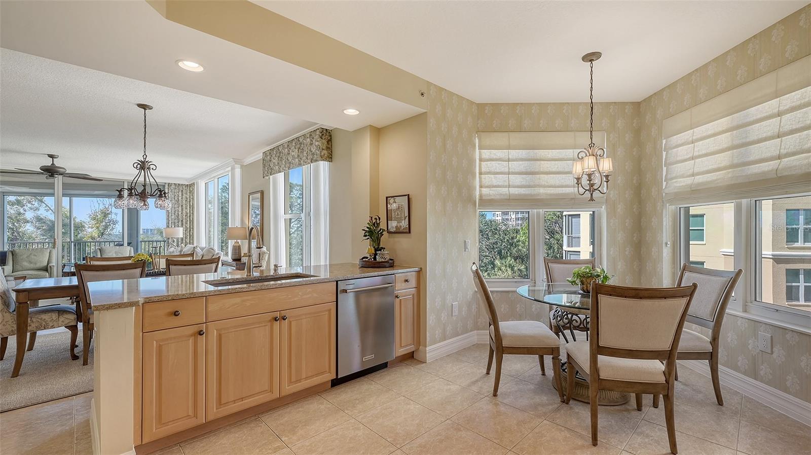 401 N POINT RD #401