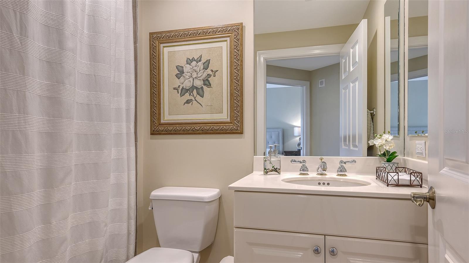 401 N POINT RD #401