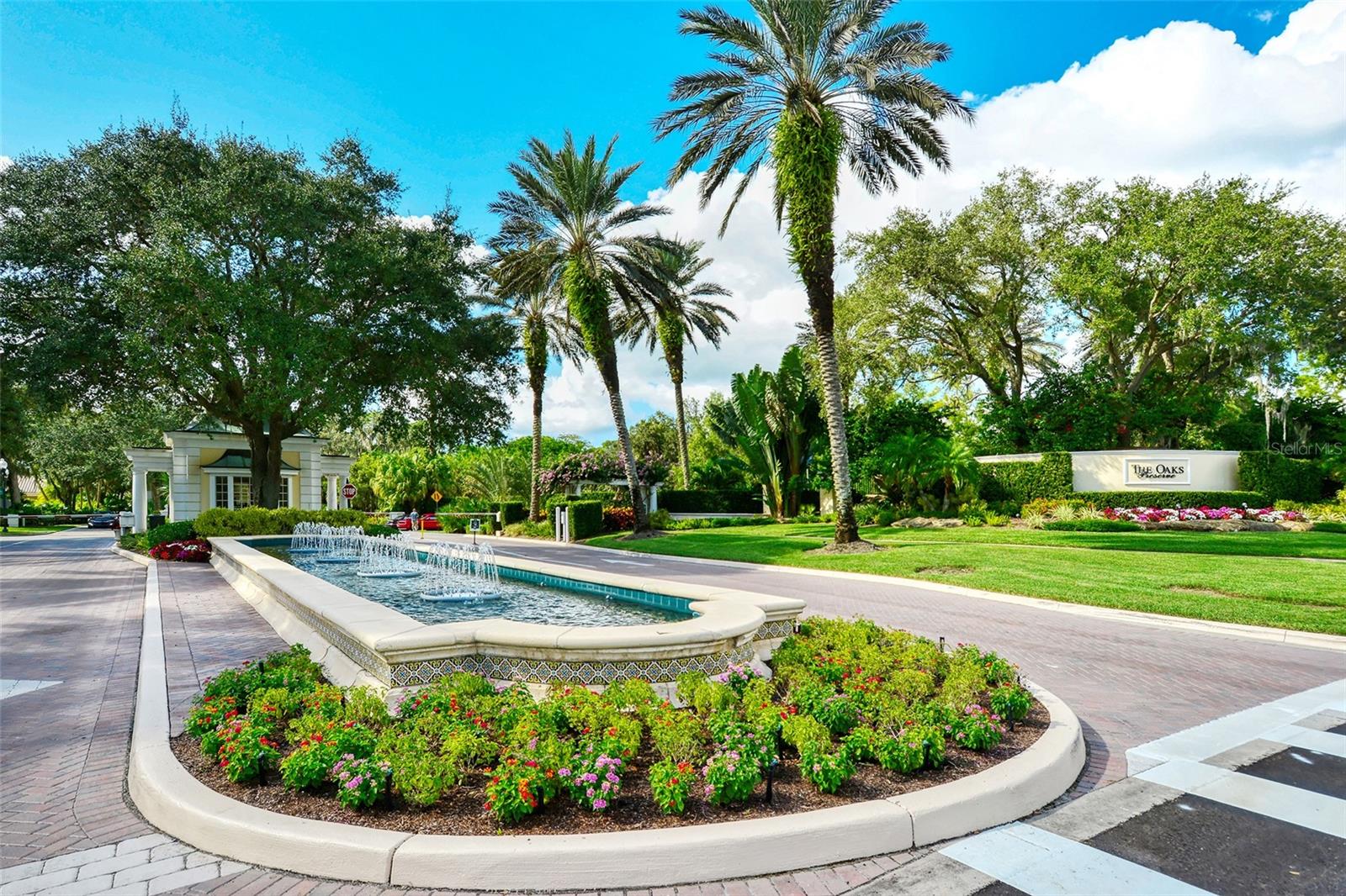 401 N POINT RD #401