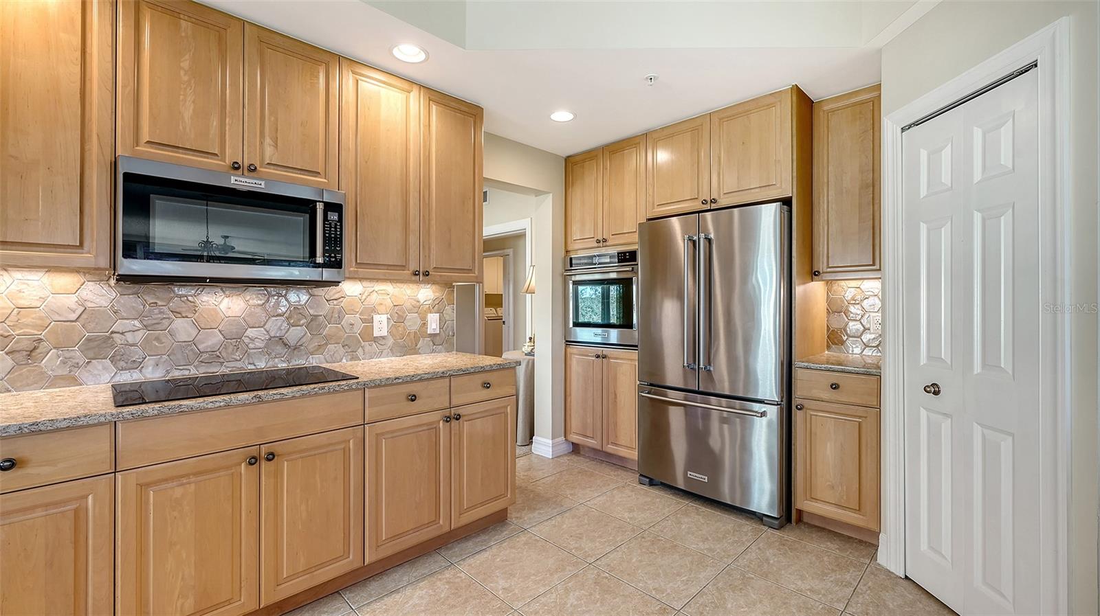 401 N POINT RD #401