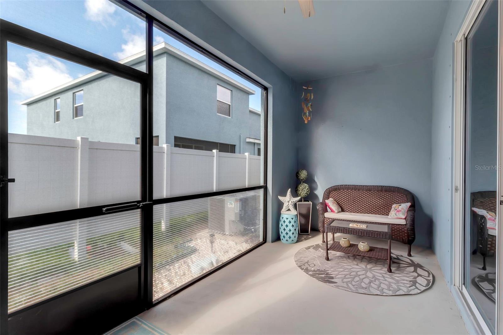 2838 NEWBERN BANKS DR