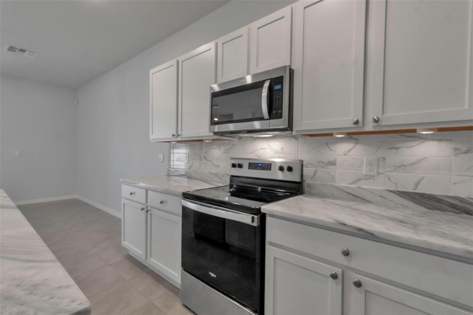 2838 NEWBERN BANKS DR