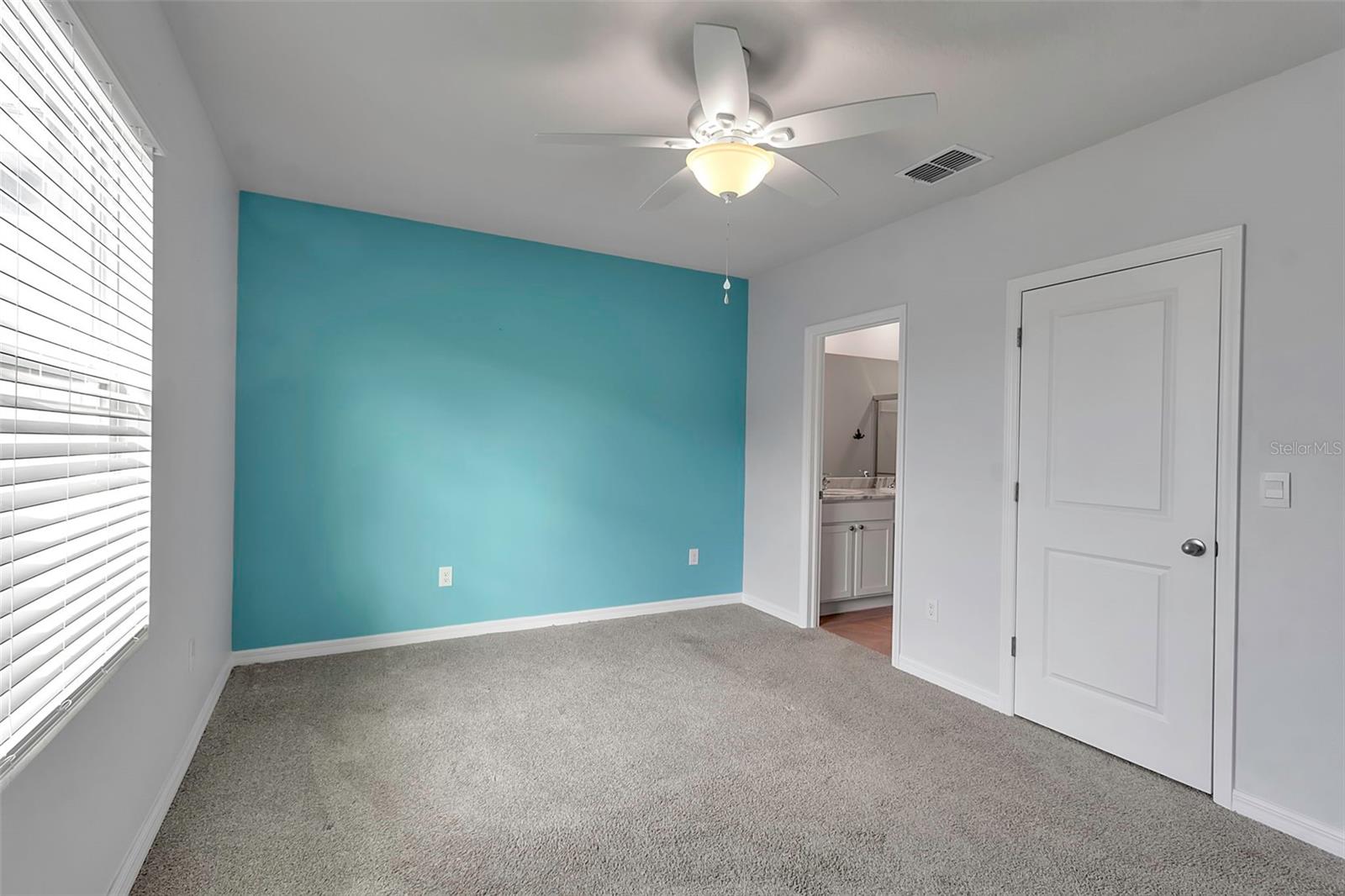 2838 NEWBERN BANKS DR