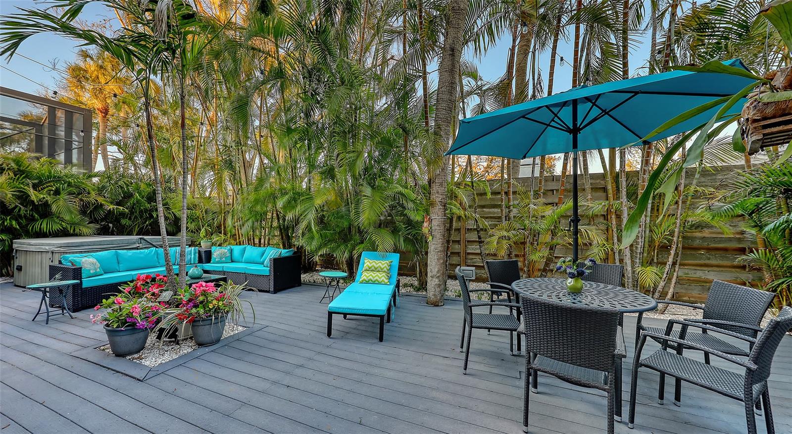 4941 COMMONWEALTH DR