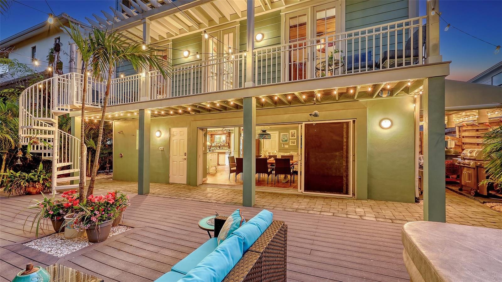 4941 COMMONWEALTH DR