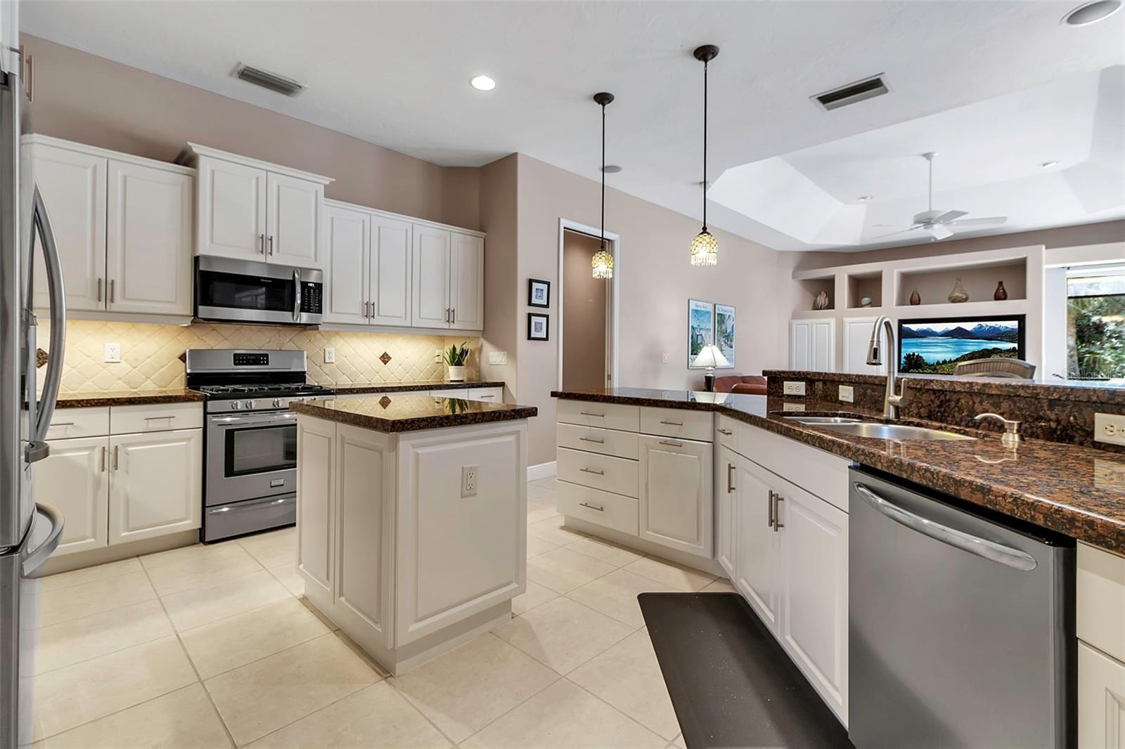 3738 EAGLE HAMMOCK DR