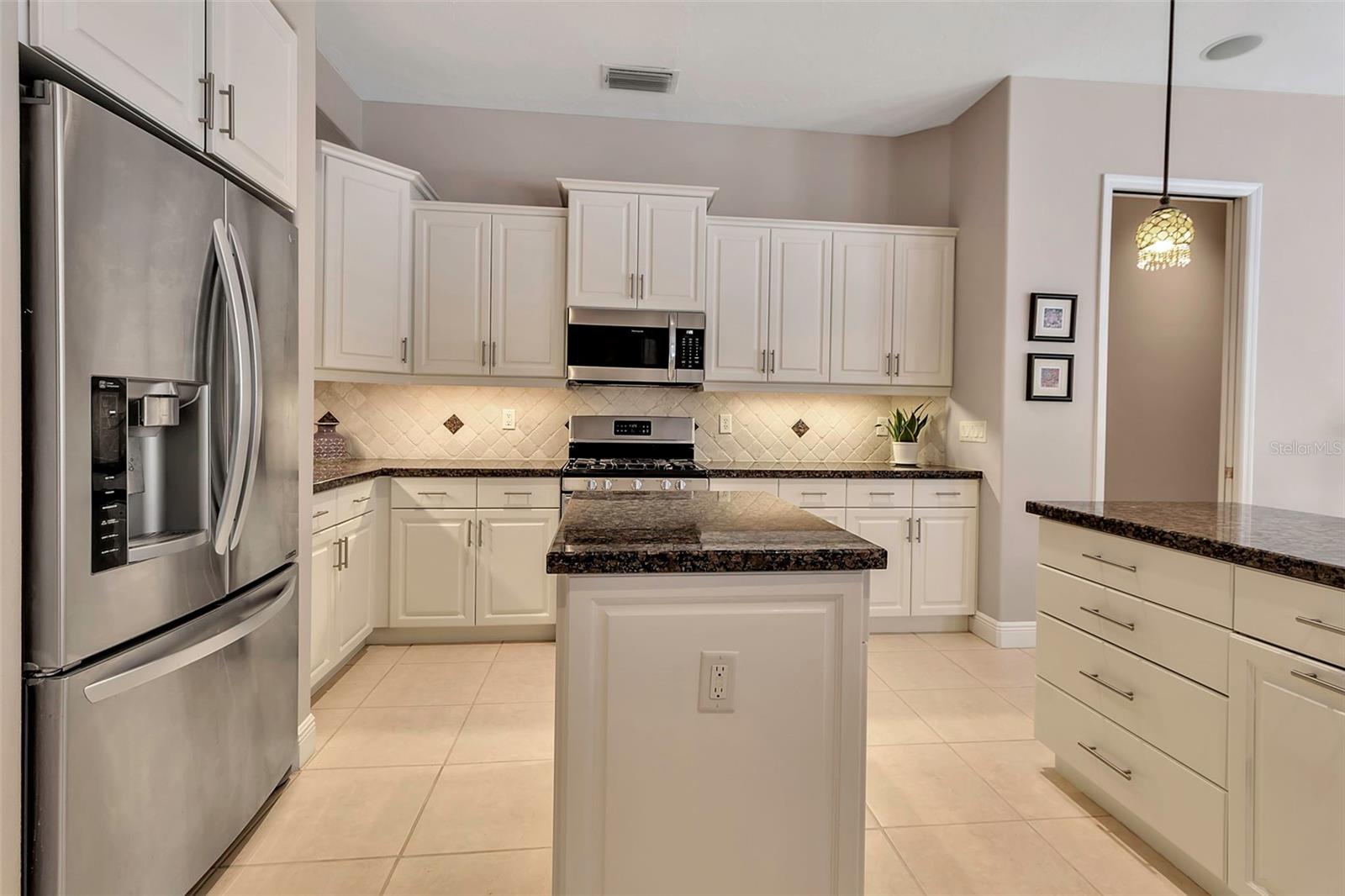 3738 EAGLE HAMMOCK DR