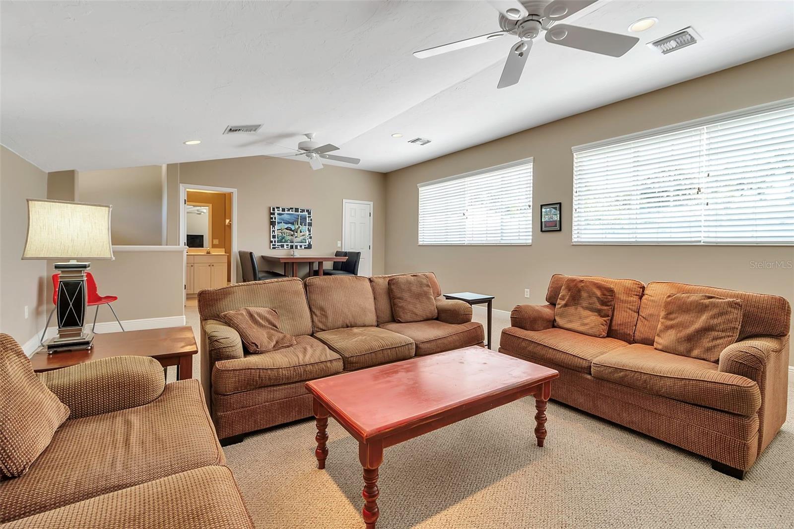 3738 EAGLE HAMMOCK DR