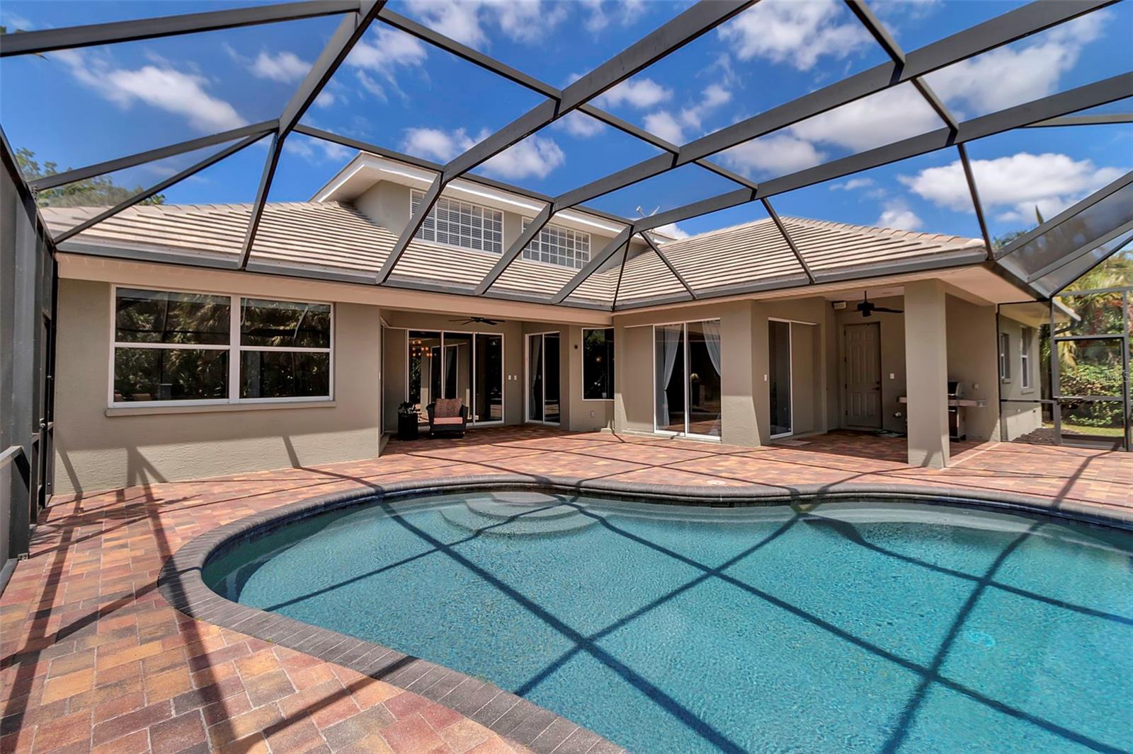 3738 EAGLE HAMMOCK DR