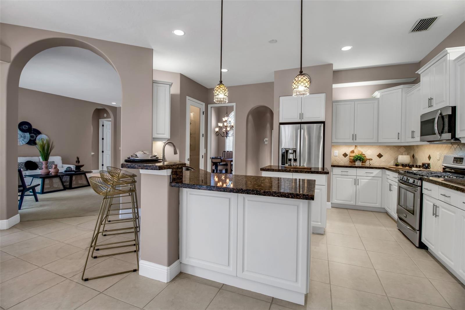 3738 EAGLE HAMMOCK DR