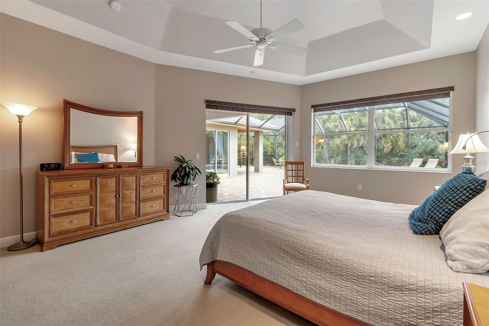 3738 EAGLE HAMMOCK DR