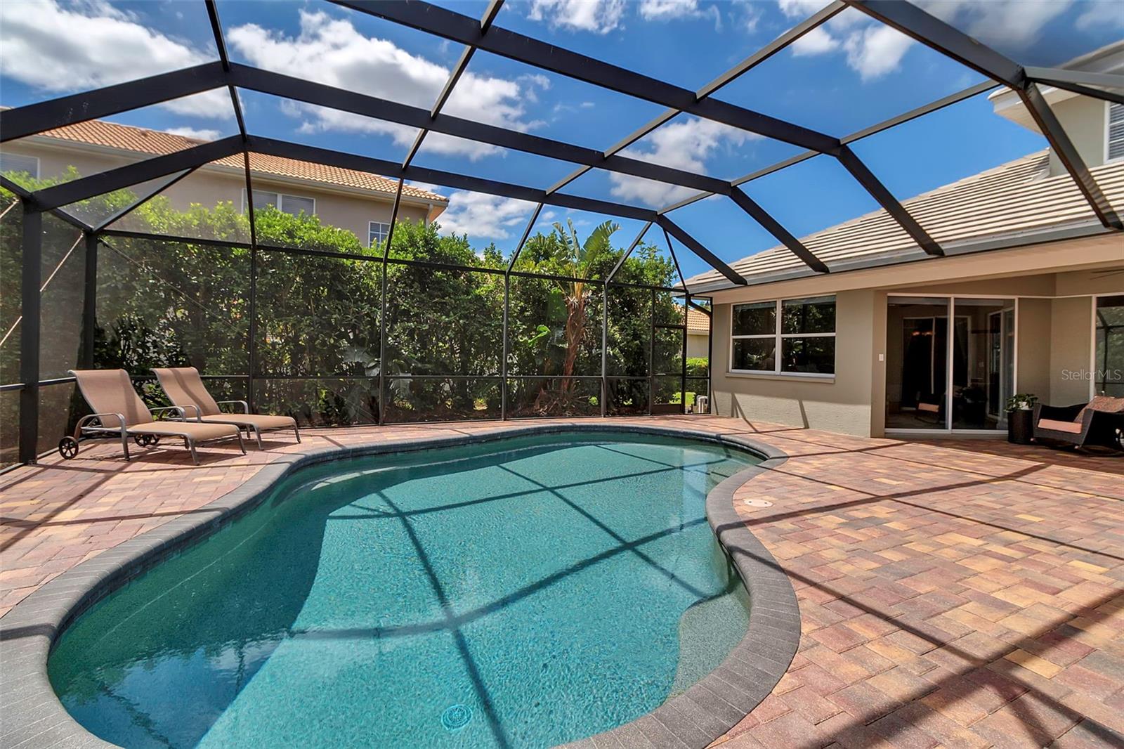 3738 EAGLE HAMMOCK DR