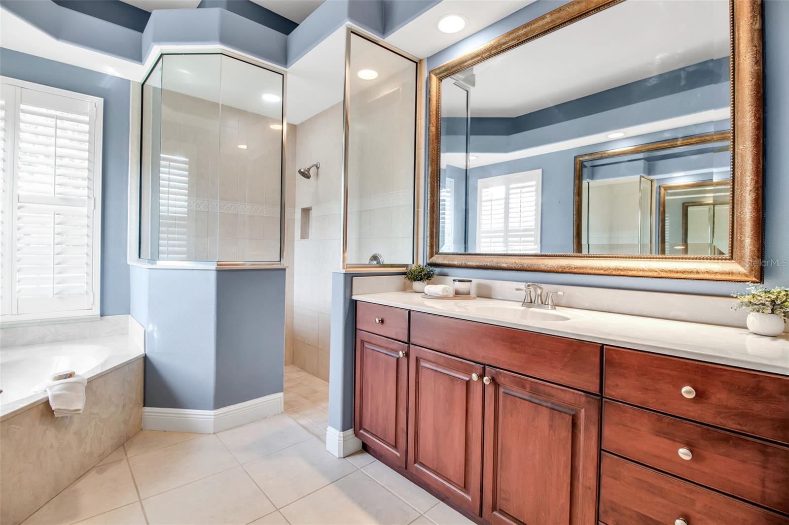 3738 EAGLE HAMMOCK DR