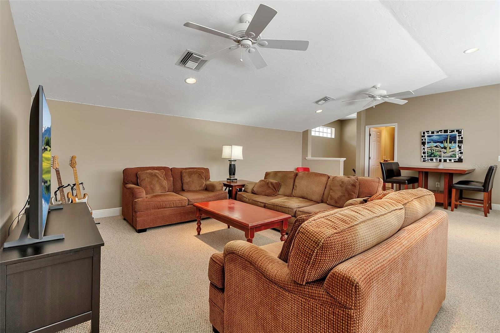 3738 EAGLE HAMMOCK DR