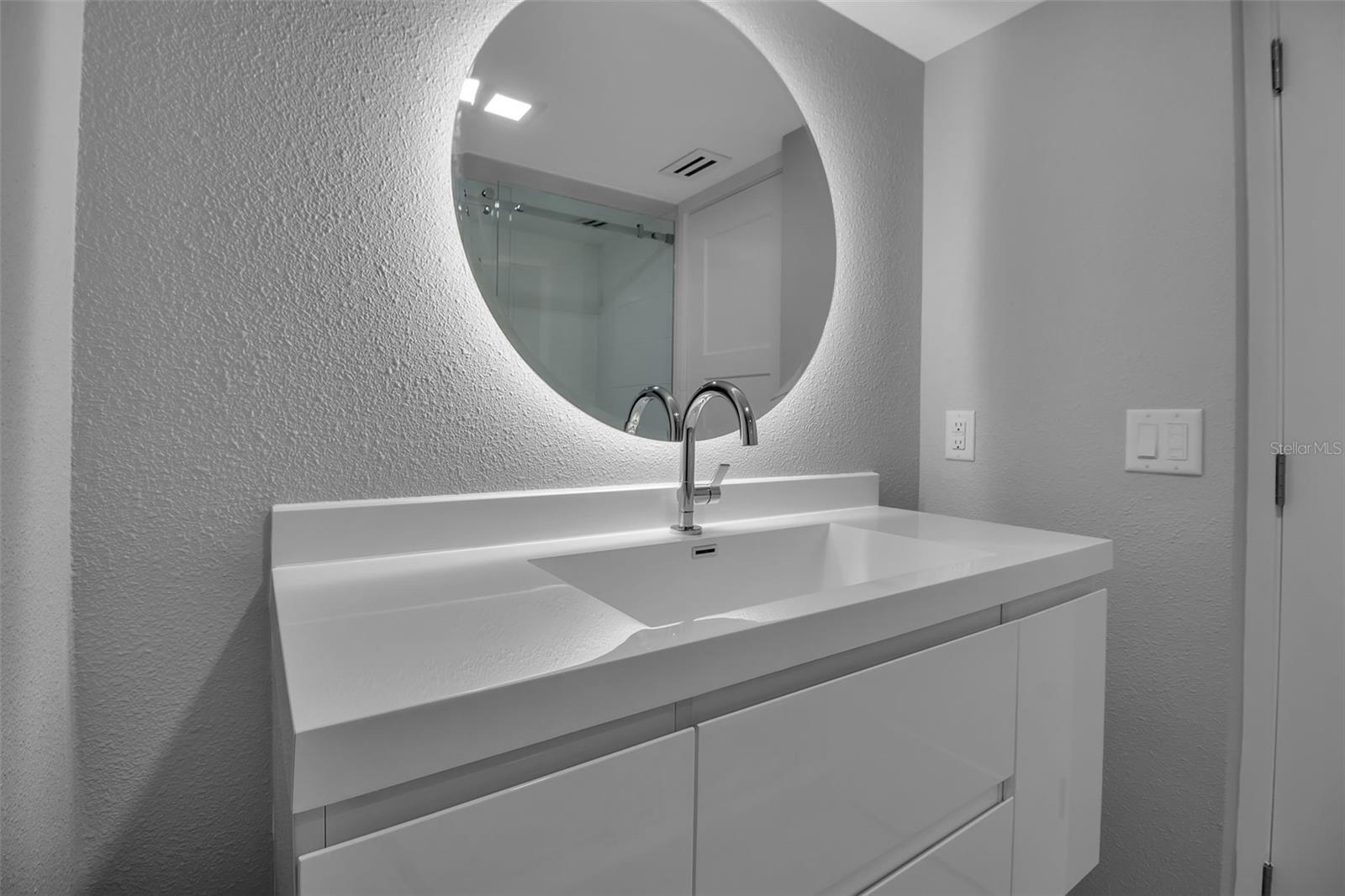 1150 TARPON CENTER DR #1-C #103