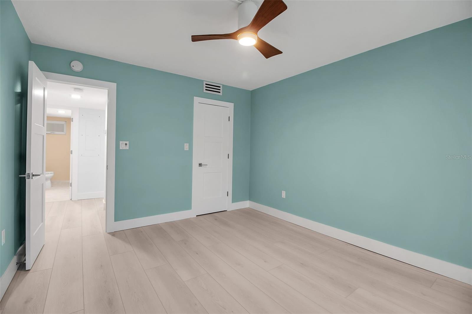 1150 TARPON CENTER DR #1-C #103