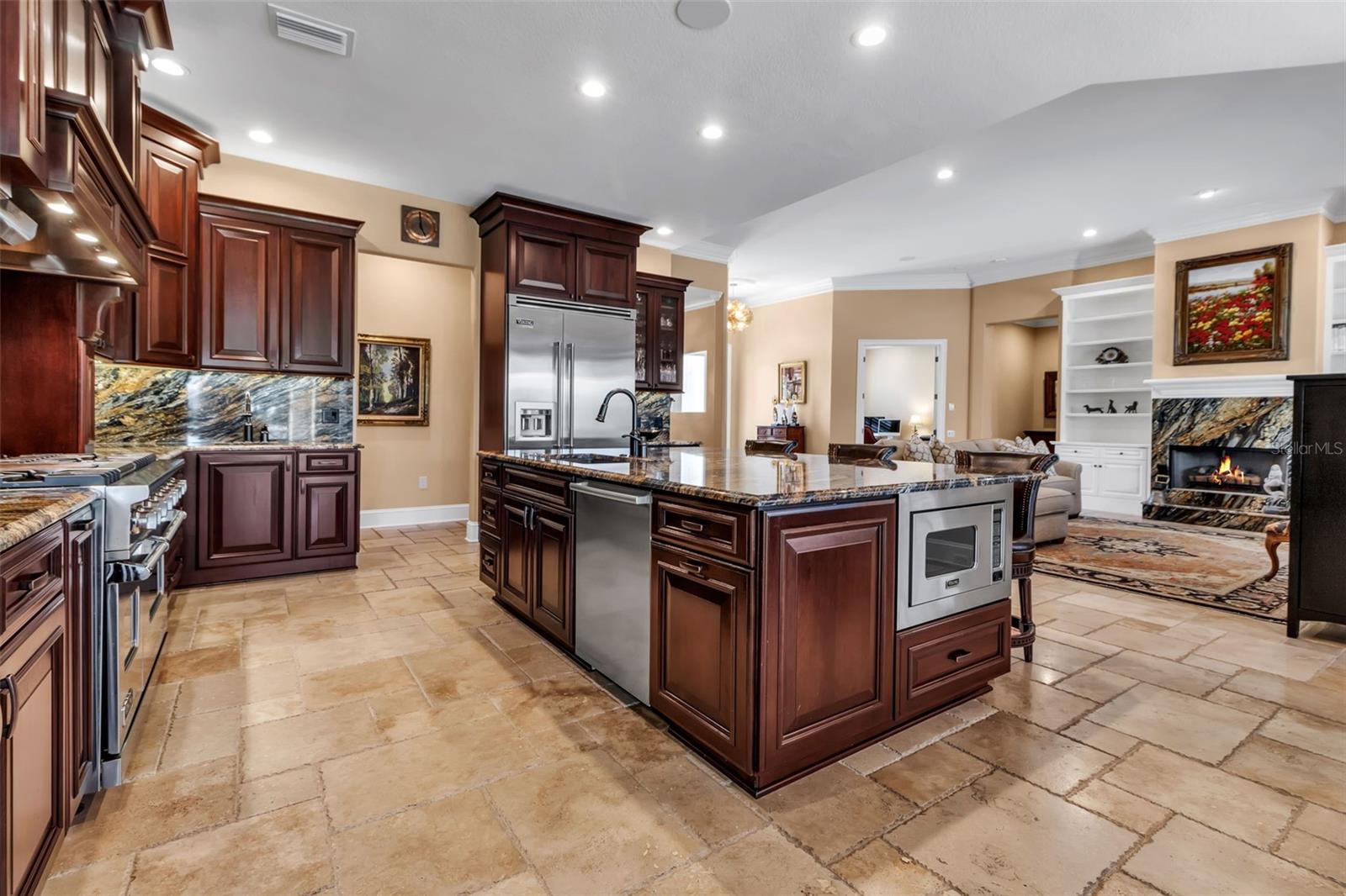 478 ORISKANY CT