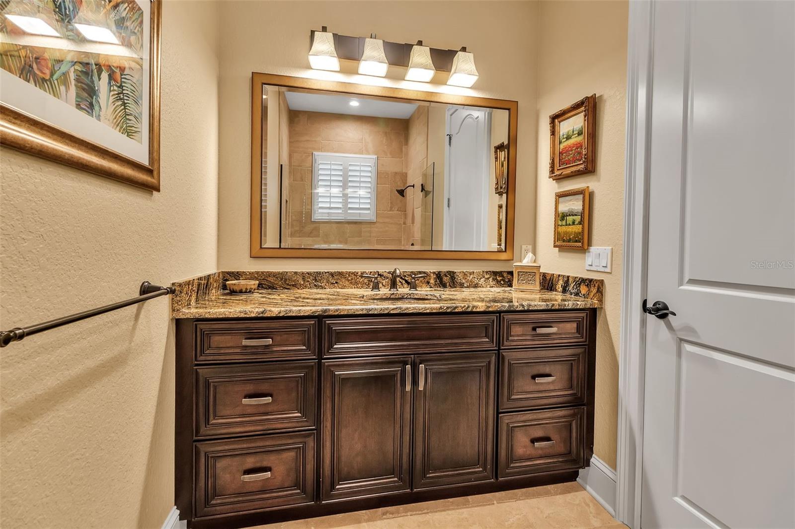 478 ORISKANY CT