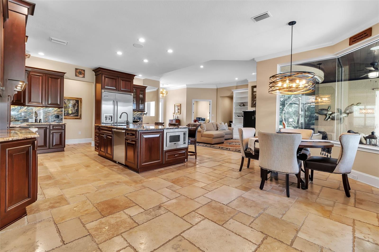 478 ORISKANY CT