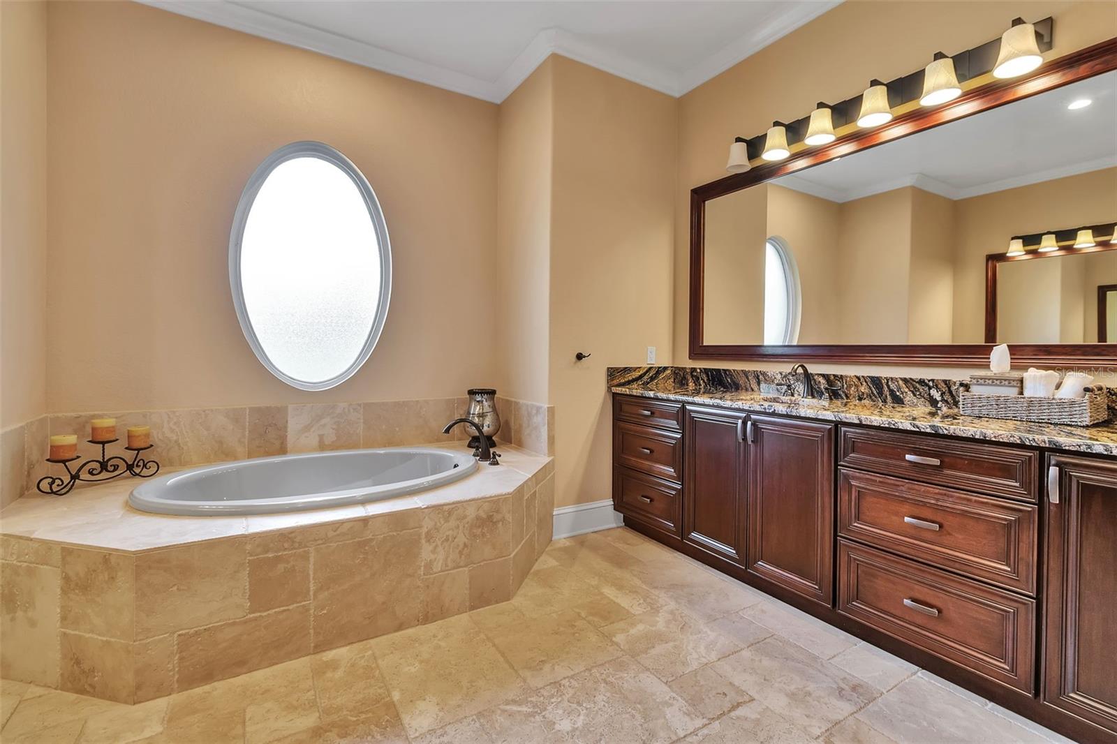 478 ORISKANY CT