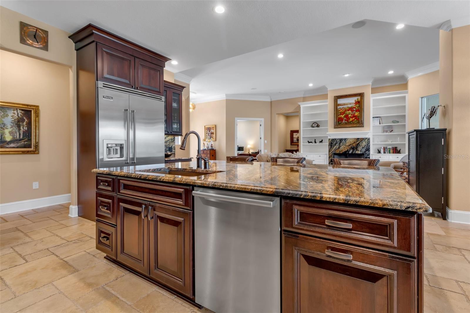 478 ORISKANY CT