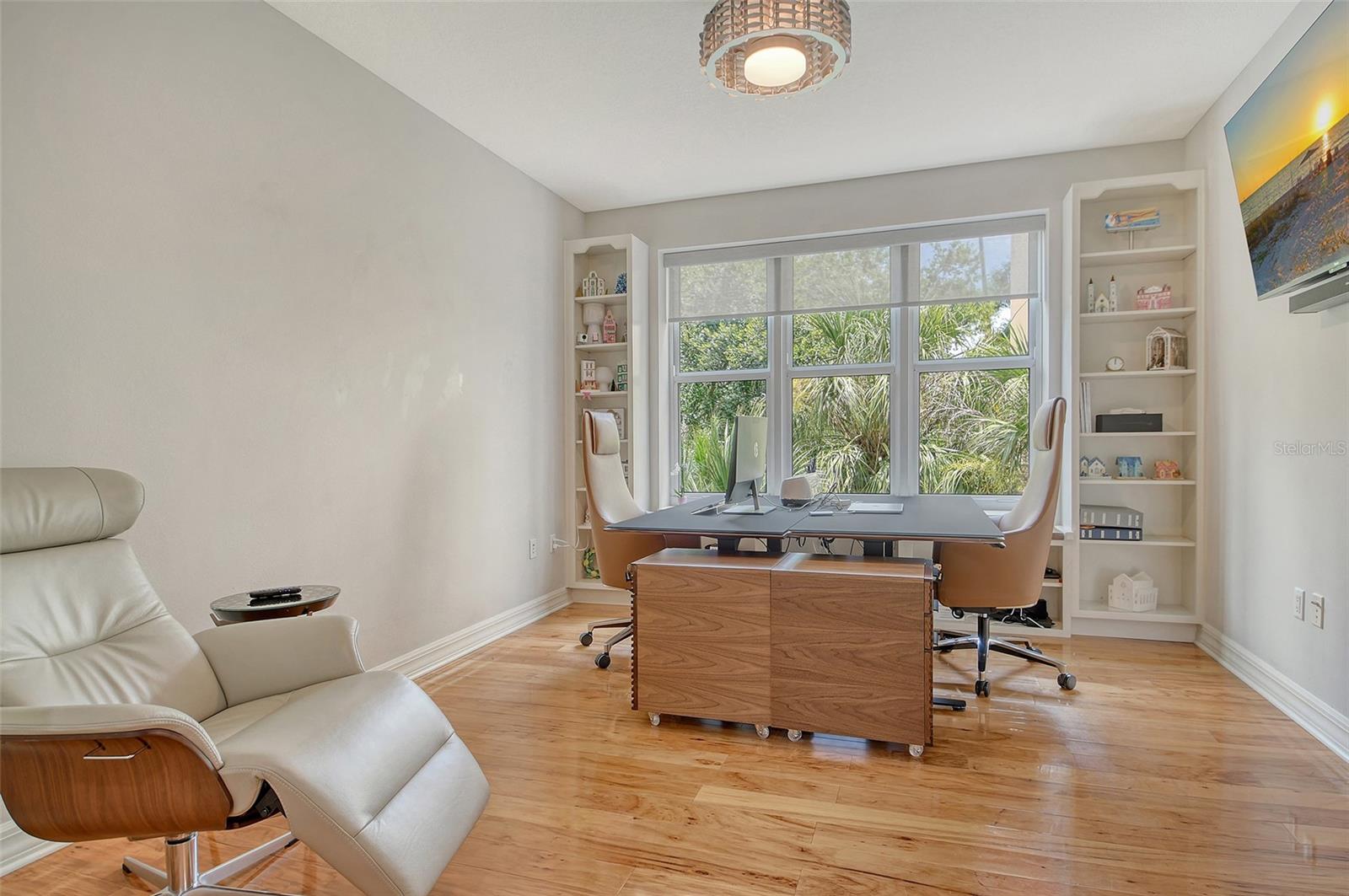 401 N POINT RD #304