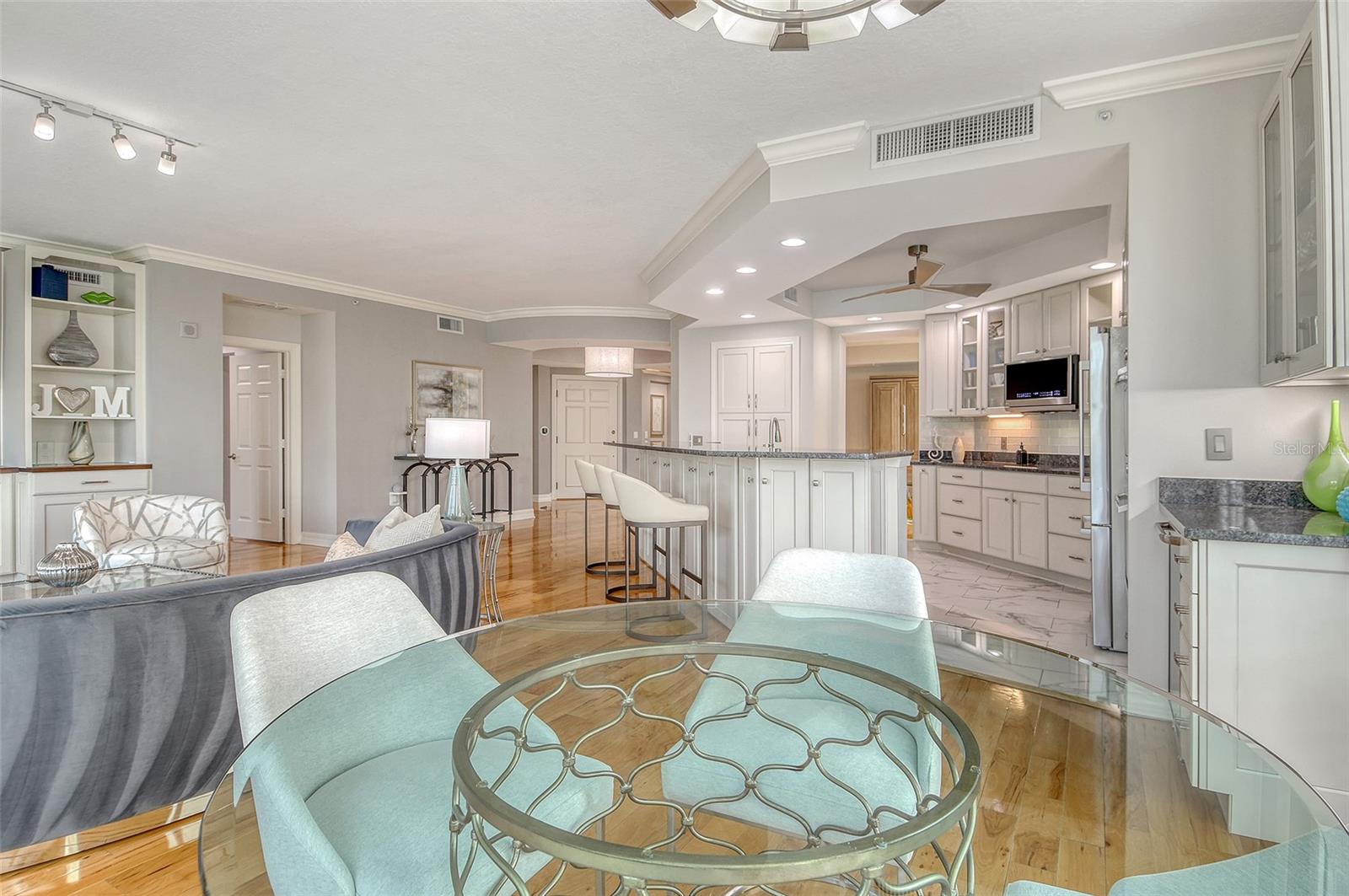 401 N POINT RD #304