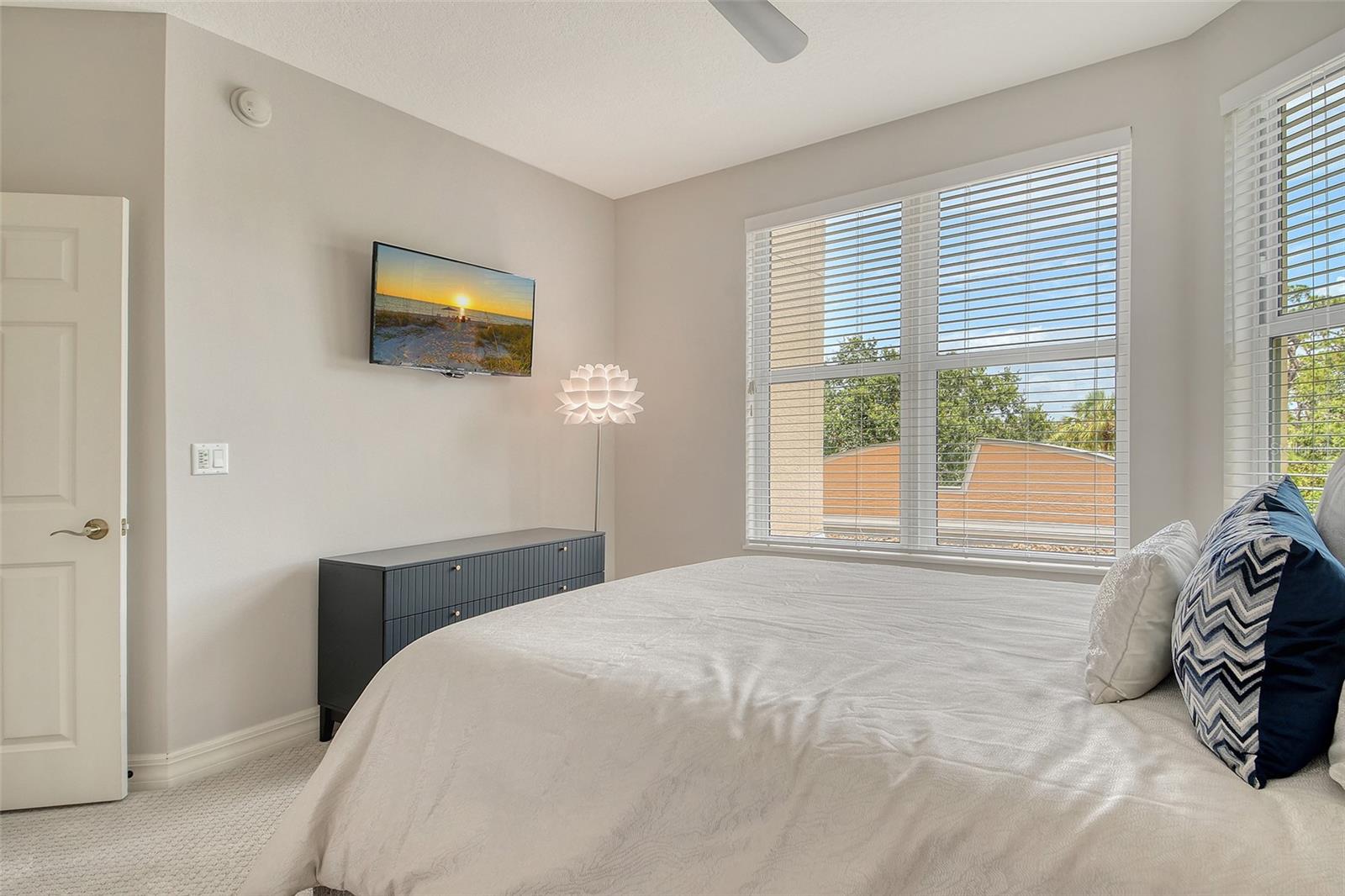 401 N POINT RD #304