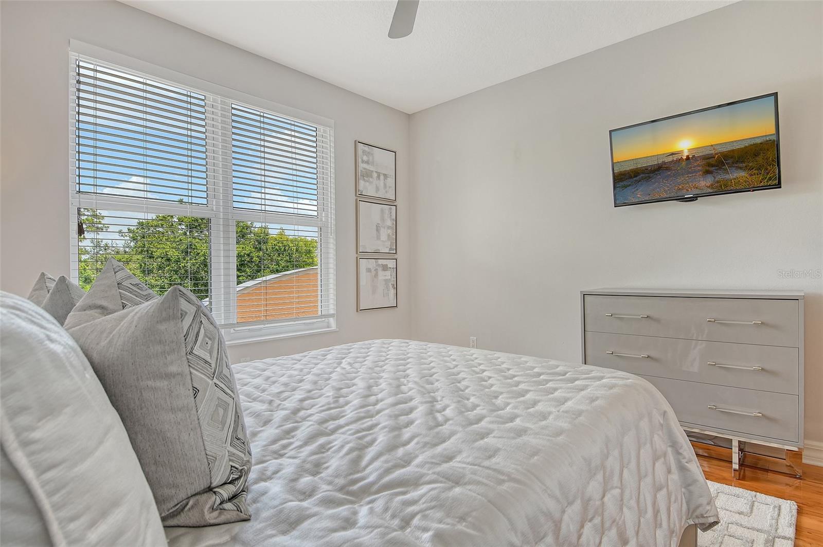 401 N POINT RD #304