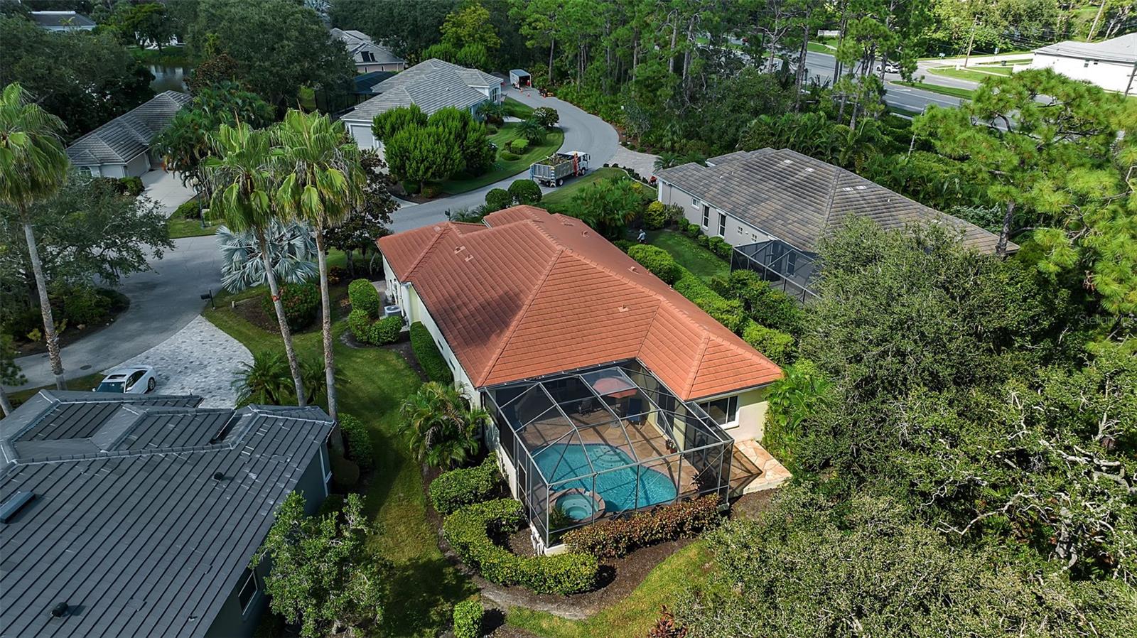21 BAYHEAD LN