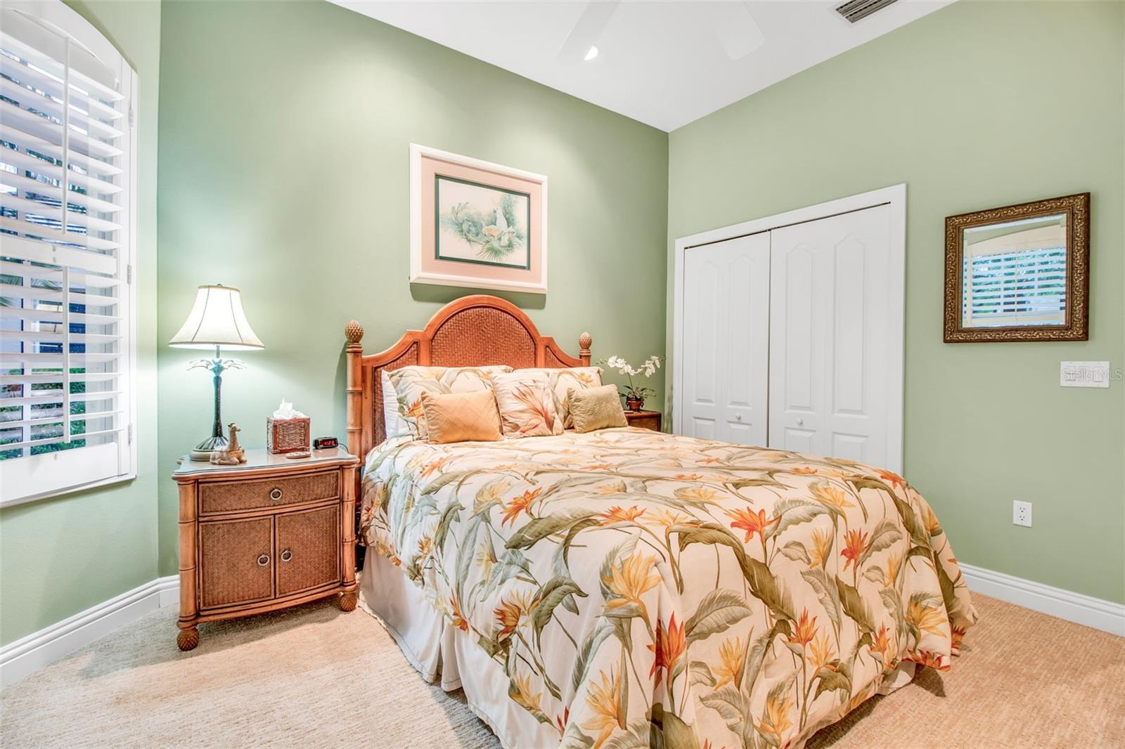 21 BAYHEAD LN