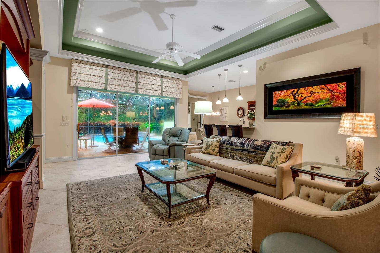 21 BAYHEAD LN