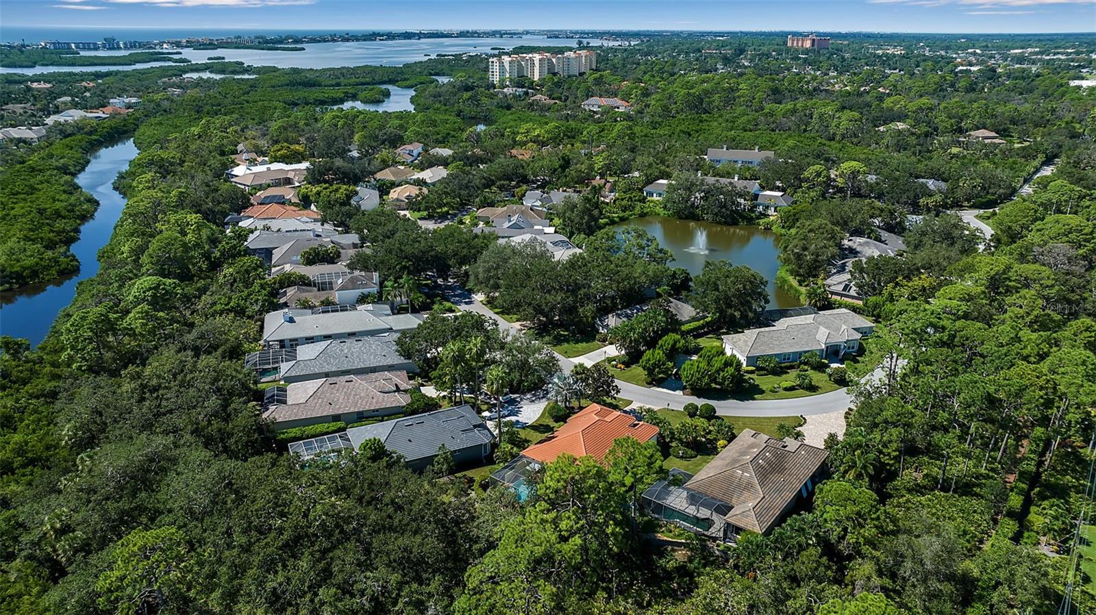 21 BAYHEAD LN