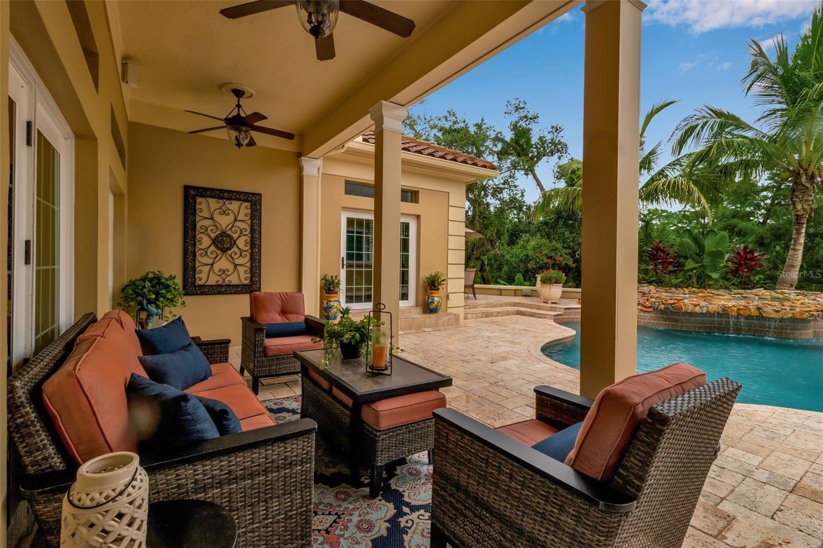 422 BLUE GARDEN LN