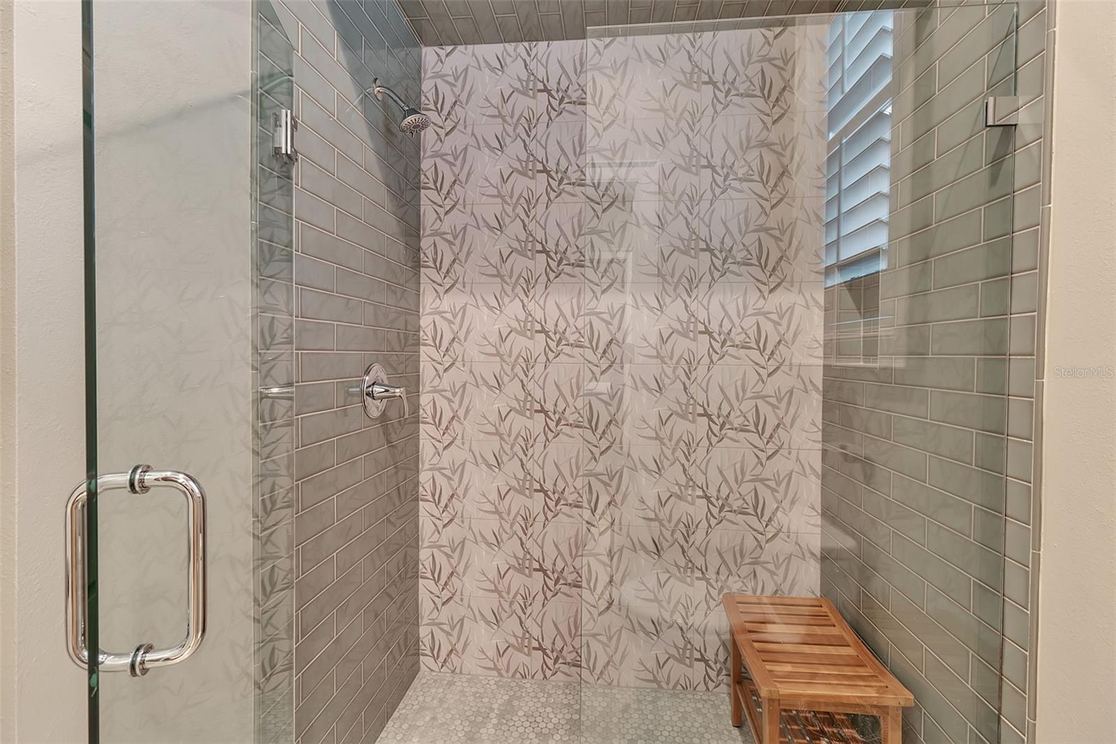 422 BLUE GARDEN LN