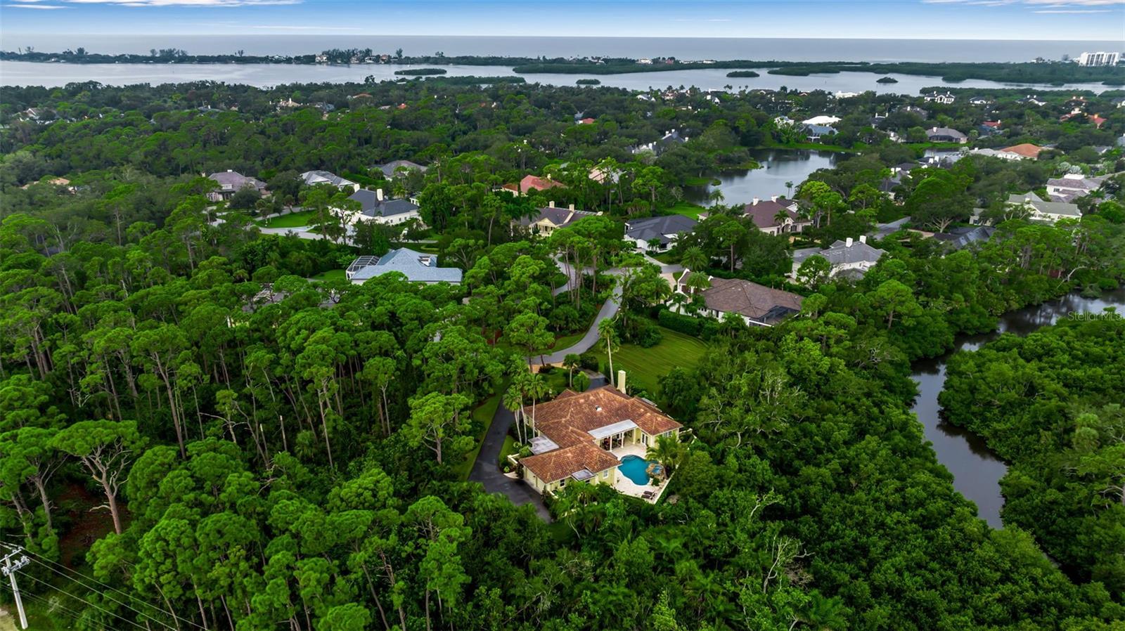 422 BLUE GARDEN LN