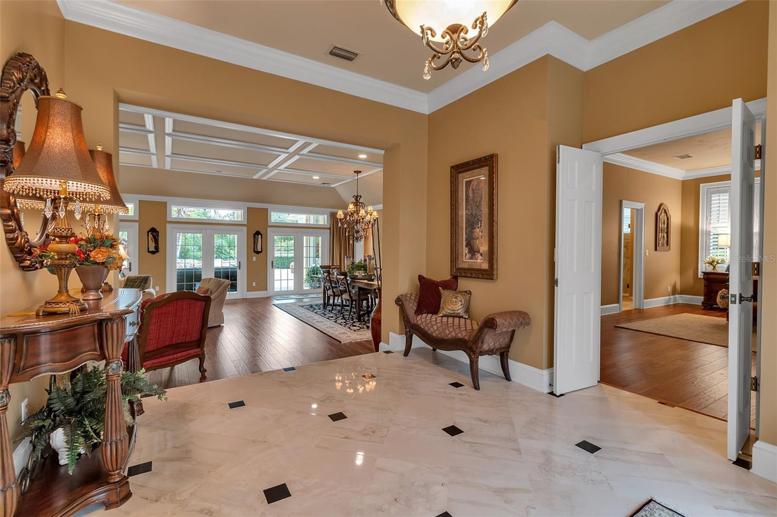 422 BLUE GARDEN LN