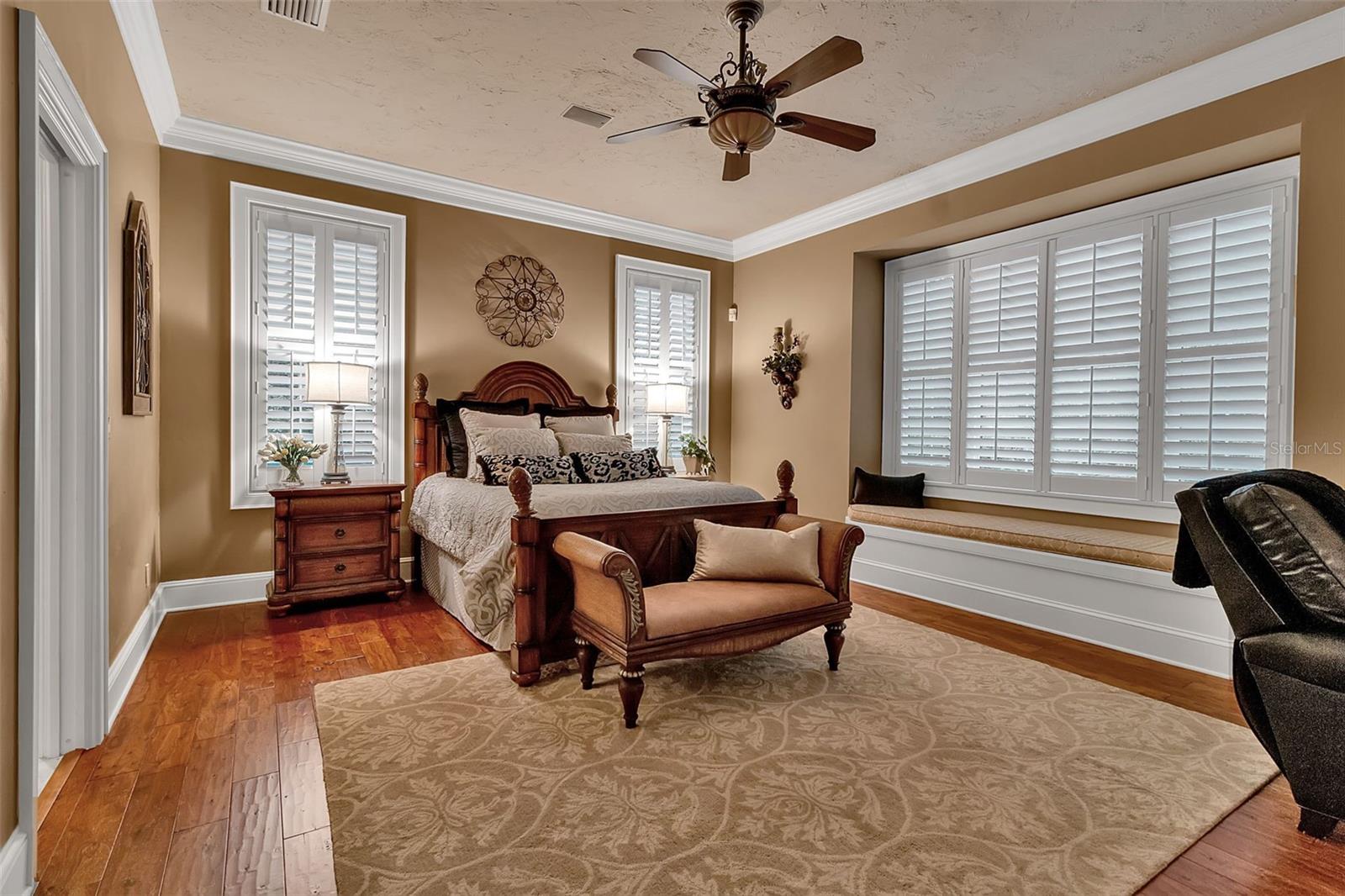 422 BLUE GARDEN LN